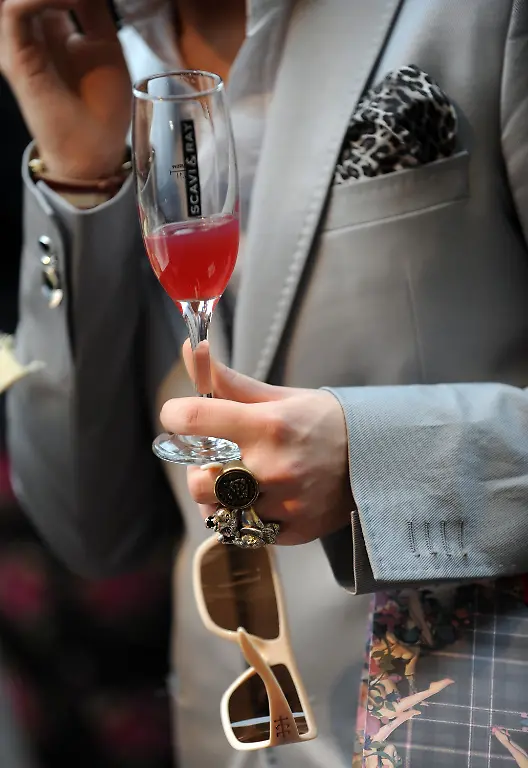 2voe3800-jpg4082435700650927761