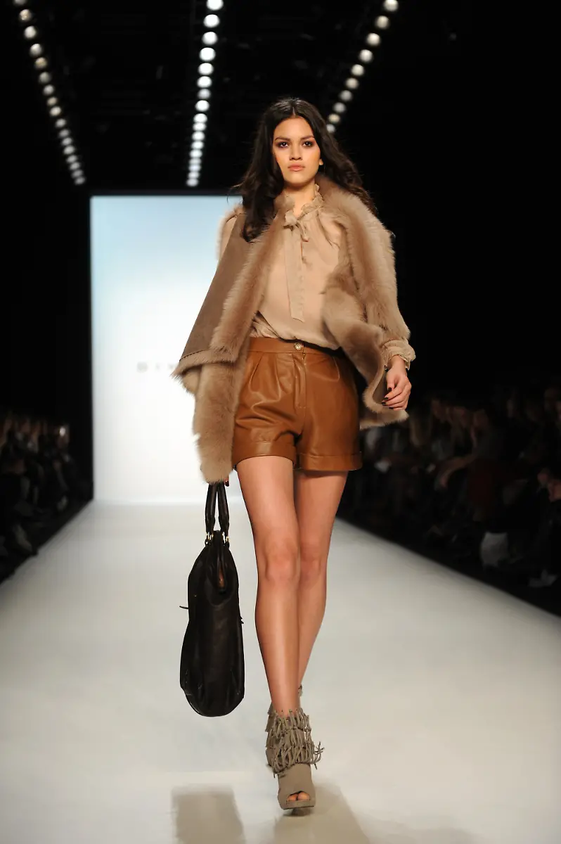 2vog0301-jpg6179636954732335853