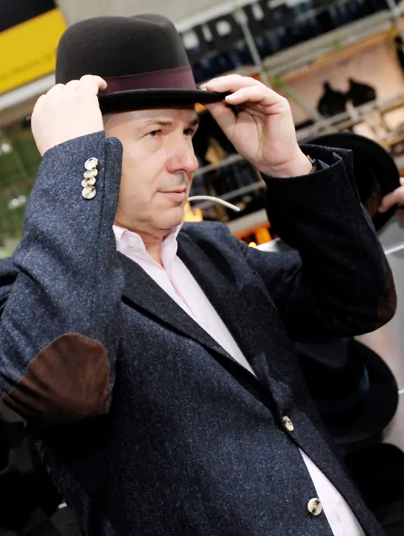 190111BER9008-190111BER9008-jpg7930163941315330565