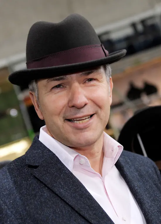 190111BER9006-190111BER9006-jpg6535204040830783338