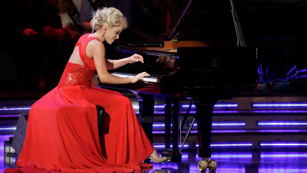 2011-01-16T213412Z-01-LAV11-RTRMDNP-3-USA-MISS-AMERICA-JPG3556455060965837628