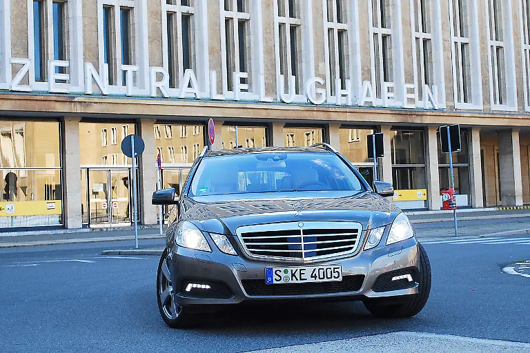 Mercedes-E-Klasse-T-Modell-31-08-2010-09-52-12