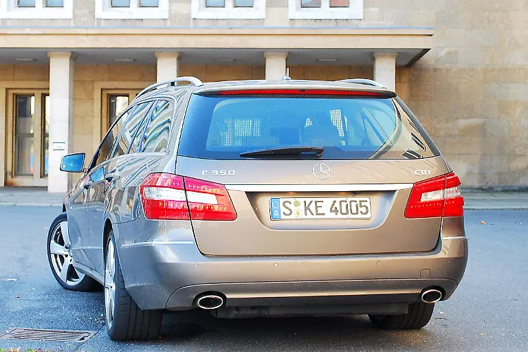 Mercedes-E-Klasse-T-Modell-31-08-2010-09-47-28