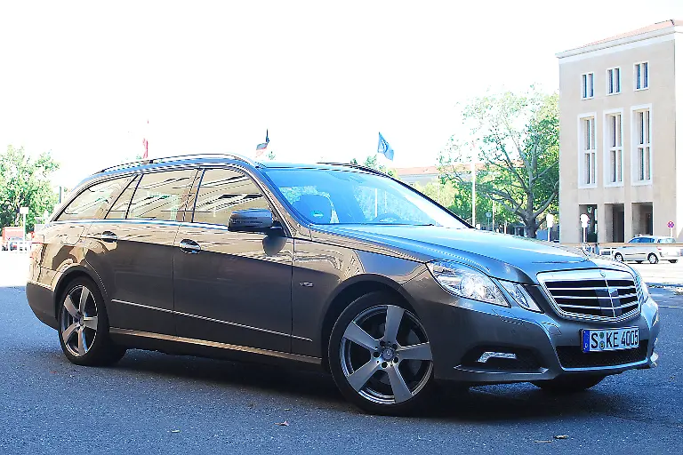 Mercedes-E-Klasse-T-Modell-31-08-2010-09-46-37