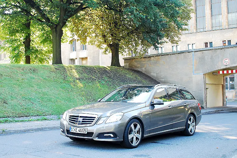 Mercedes-E-Klasse-T-Modell-31-08-2010-09-38-26