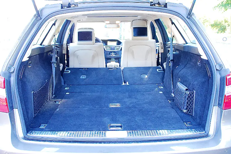 Mercedes-E-Klasse-T-Modell-31-08-2010-09-33-44