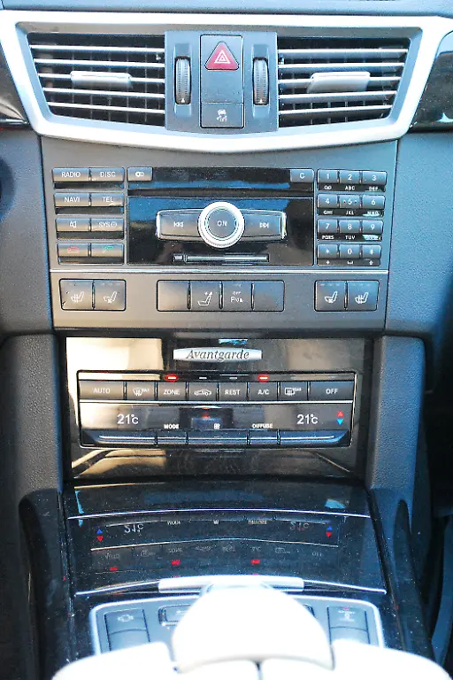 Mercedes-E-Klasse-T-Modell-31-08-2010-09-27-04
