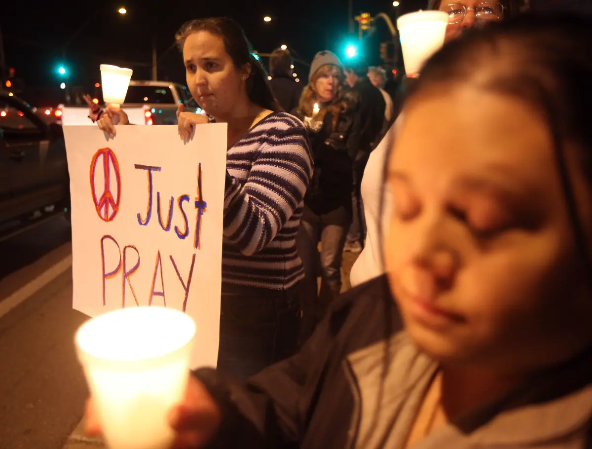 Congresswoman-Shot-AZCC105-jpg4631107207491537817