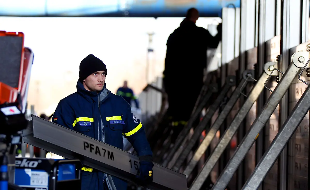 2vh32328-jpg510705009934445360