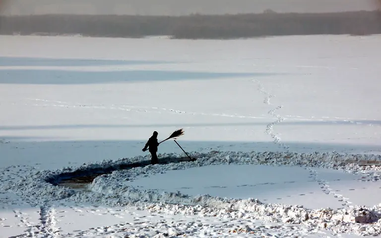 2011-01-04T054832Z-01-DBG208-RTRMDNP-3-CHINA-JPG6320942219382287372