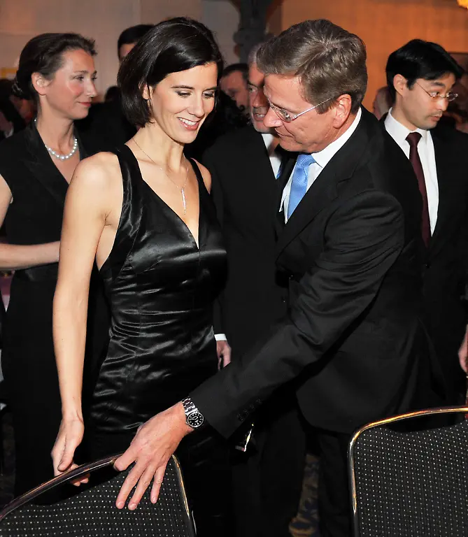 2vf94445-jpg8983141283797528244