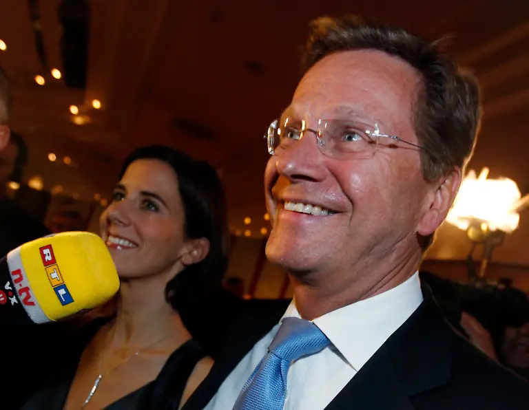 2011-01-05T201456Z-01-MDA03-RTRMDNP-3-GERMANY-JPG8797941183620458366