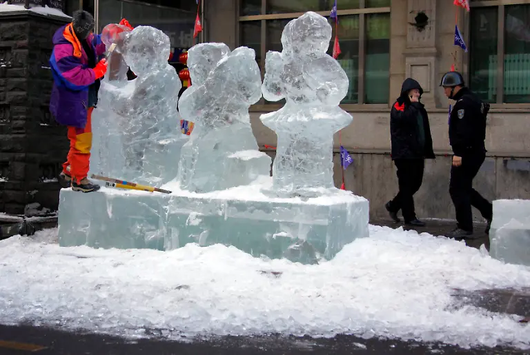 2011-01-05T071517Z-01-DBG207-RTRMDNP-3-CHINA-JPG409331320705257486