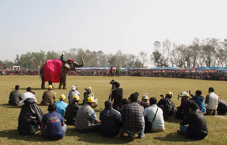 2010-12-28T110732Z-01-NEP10-RTRMDNP-3-NEPAL-JPG6495960485549065972