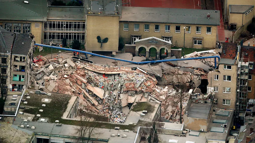 2v9m1552-jpg1392793458012230654