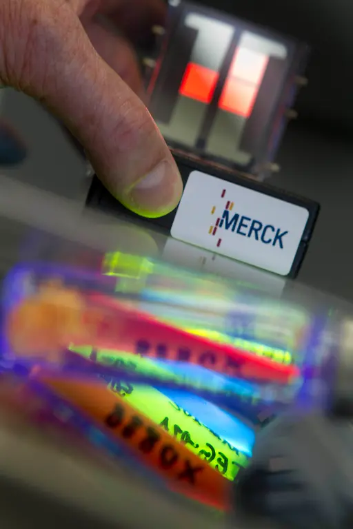 Merck-OLED