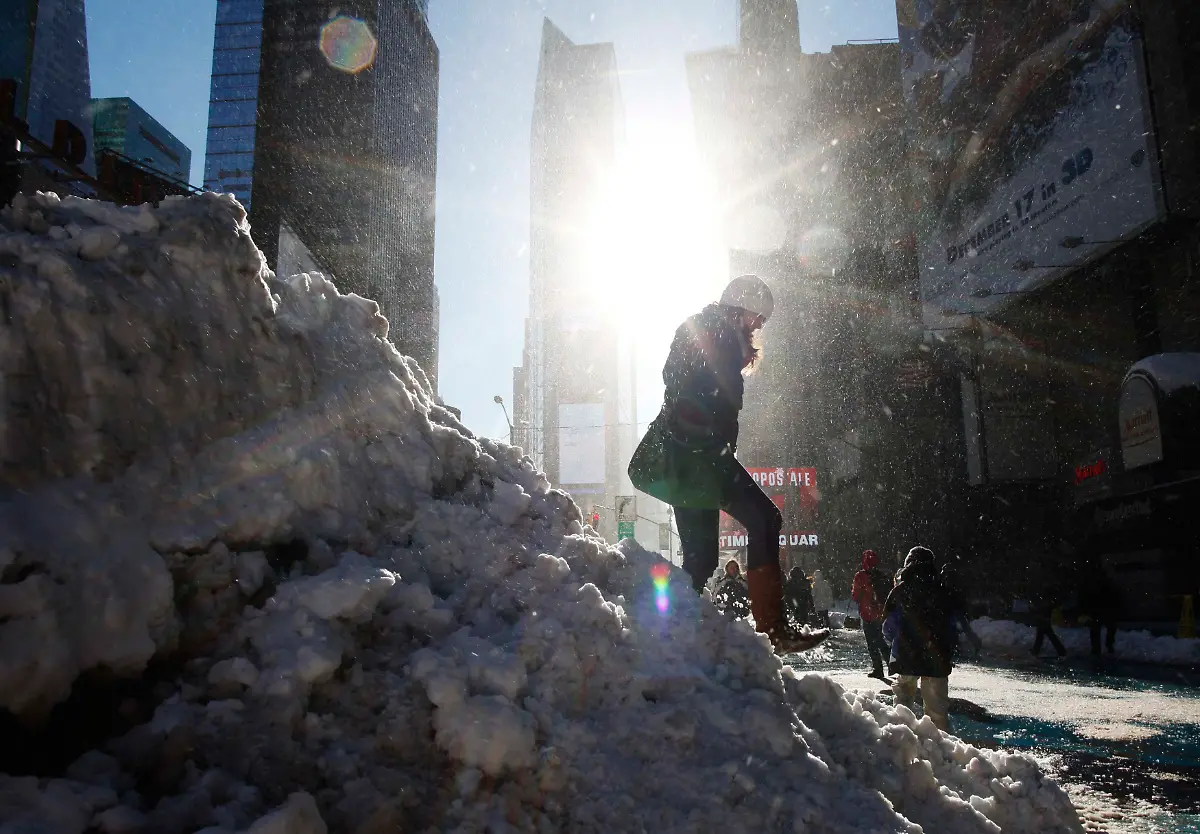 2010-12-27T195714Z-01-NYK09-RTRMDNP-3-USA-WEATHER-JPG1520491598183247884