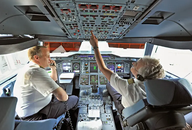 Lufthansa-Cockpit