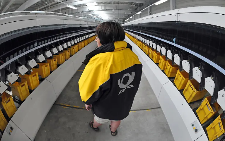 Deutsche-Post-Zentrum