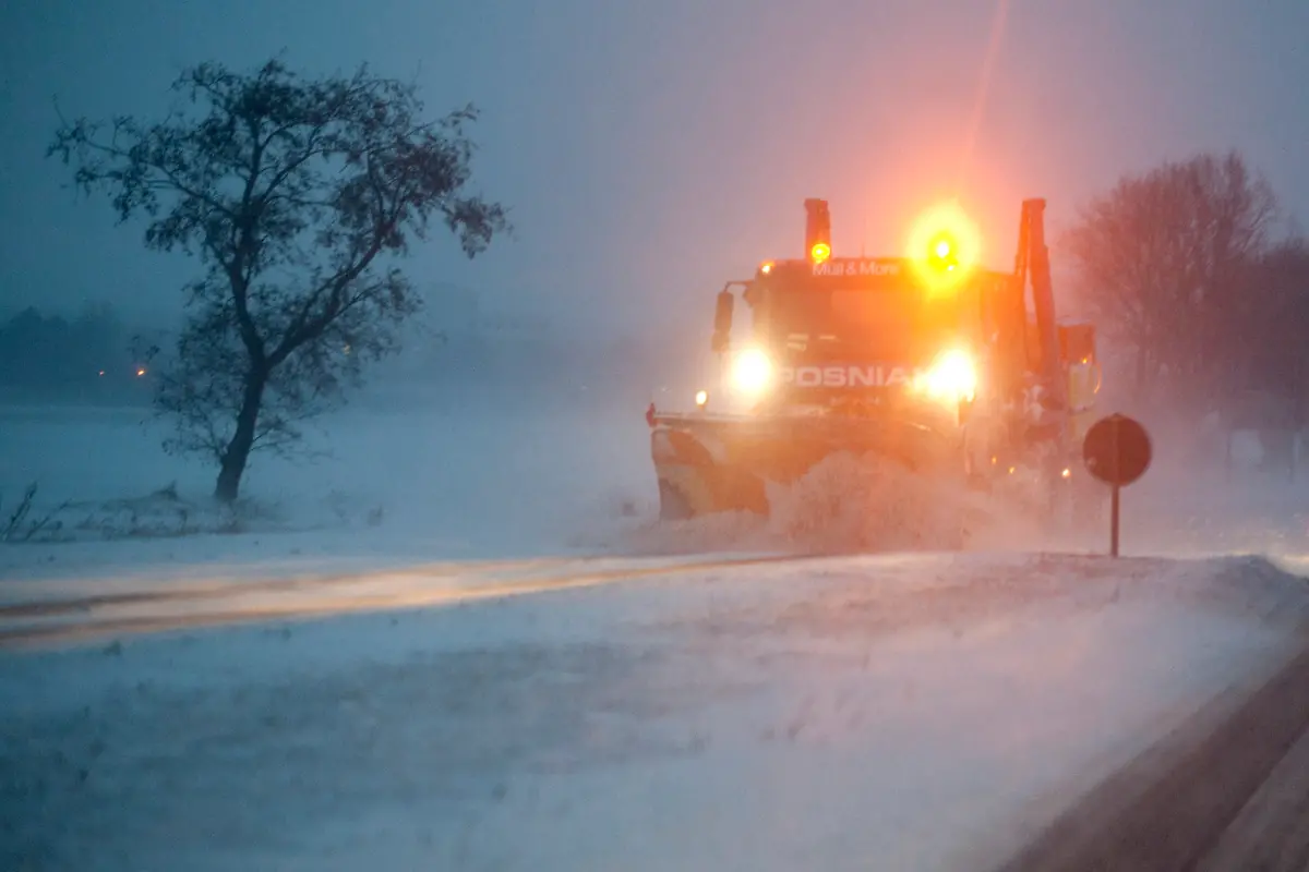 161210HAN132-161210HAN132-jpg1383595301742325014