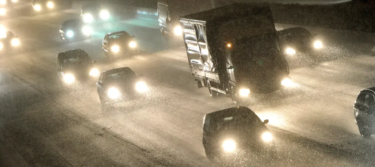 2v1u2106-jpg7871985098510298024