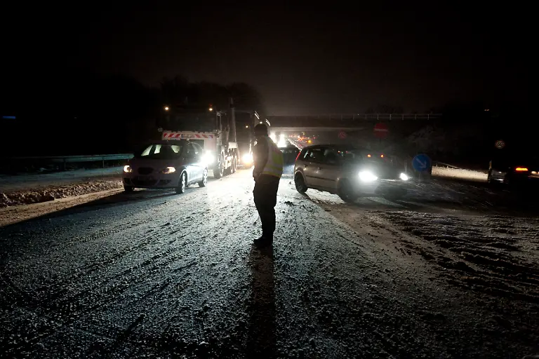 161210HAN143-161210HAN143-jpg4650744895592942459