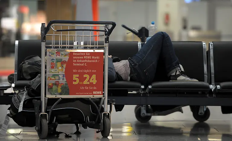 2v232625-jpg7218344633854638876