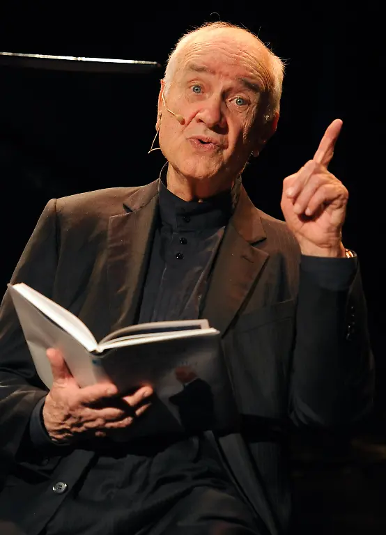 2uyu0013-jpg7135476386397791004