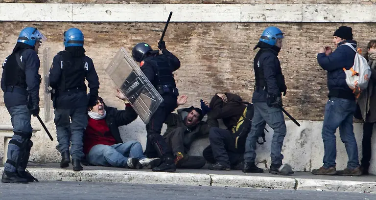 2v0i2418-jpg2764990638360751548