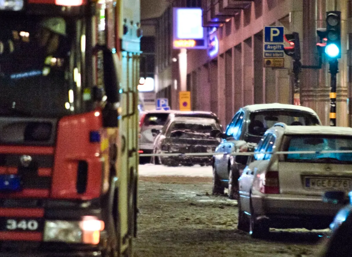 2uyl0907-jpg5586548002043624283