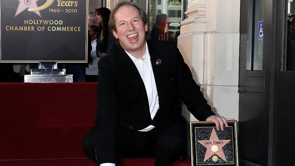 2010-12-08T204359Z-01-LAB04-RTRMDNP-3-USA-JPG600975304358910227