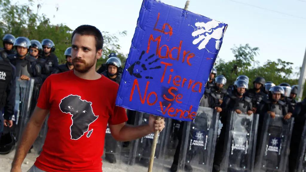 2010-12-07T233848Z-01-CAN103-RTRMDNP-3-CLIMATE-JPG1186363139237004481