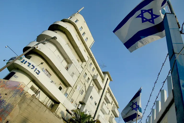 tel-aviv-bauhaus-lavanda-street