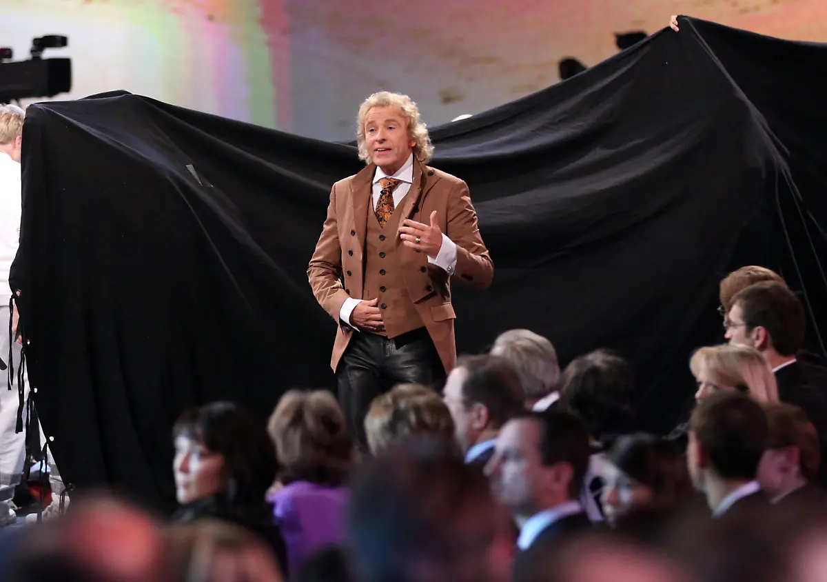 2utz1831-jpg7146514300020705980