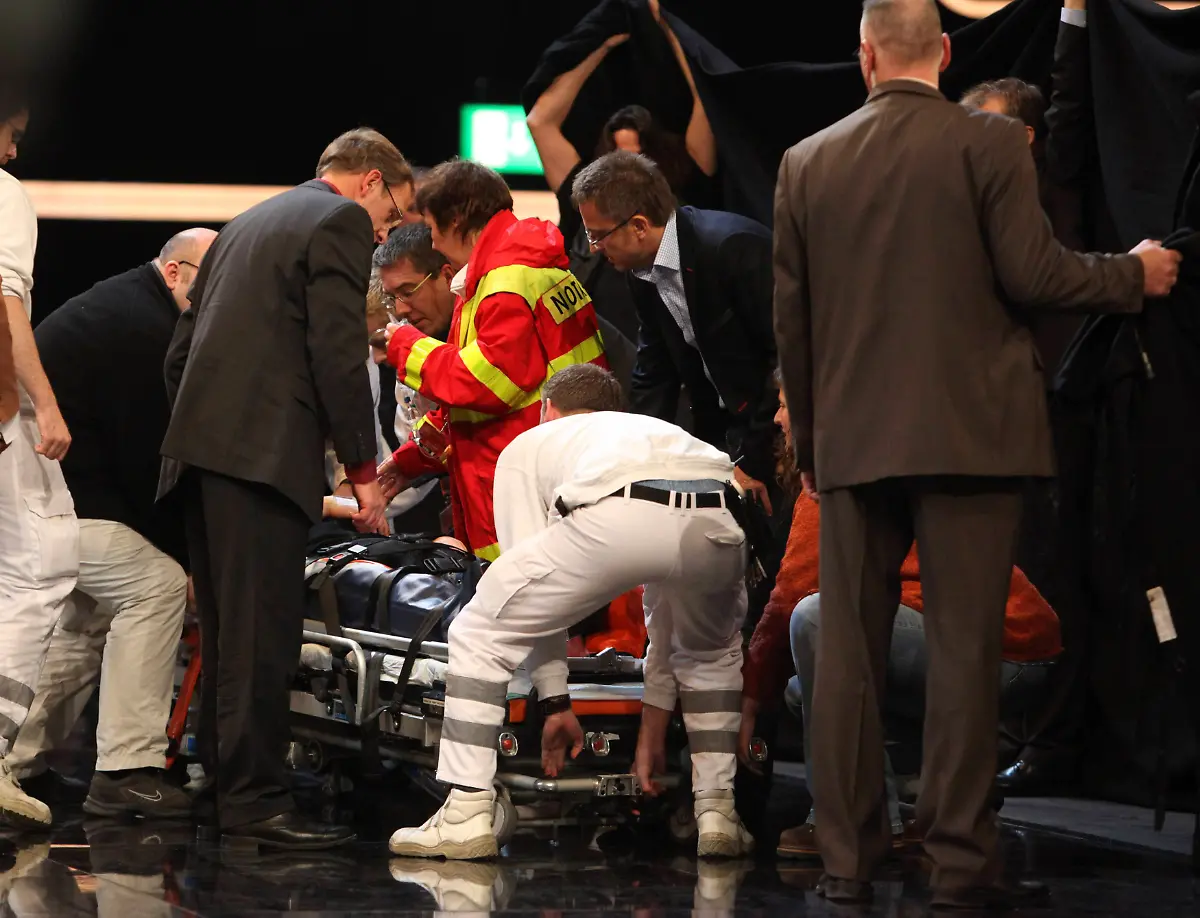 2010-12-04T222909Z-01-ROR08-RTRMDNP-3-GERMANY-JPG4002249832169776799