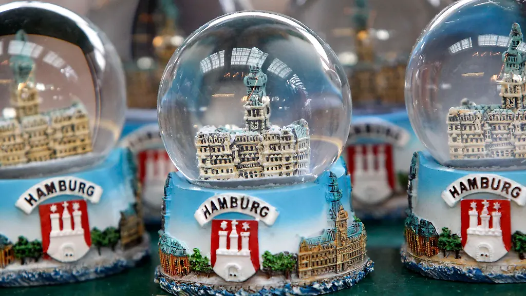 2010-11-29T121523Z-01-CHA100-RTRMDNP-3-GERMANY-JPG5417287937270644904