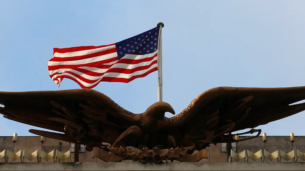 2010-11-29T123505Z-01-AWI11-RTRMDNP-3-WIKILEAKS-JPG2845322157329817040