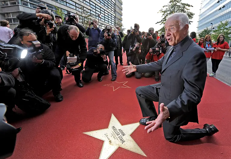 2umx0017-jpg1892255441121395844