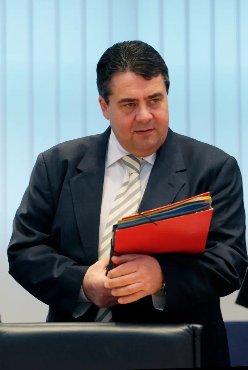 221110BER903-221110BER903-jpg5642415645962251156