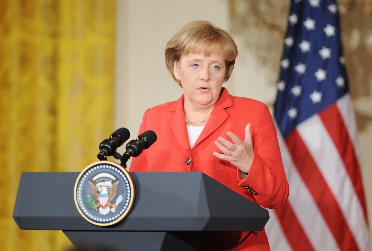 2up95825-jpg2846389556624525588