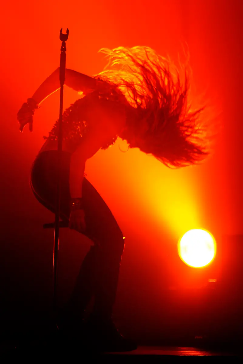 Spain-Shakira-MF107-jpg4838324784855464491