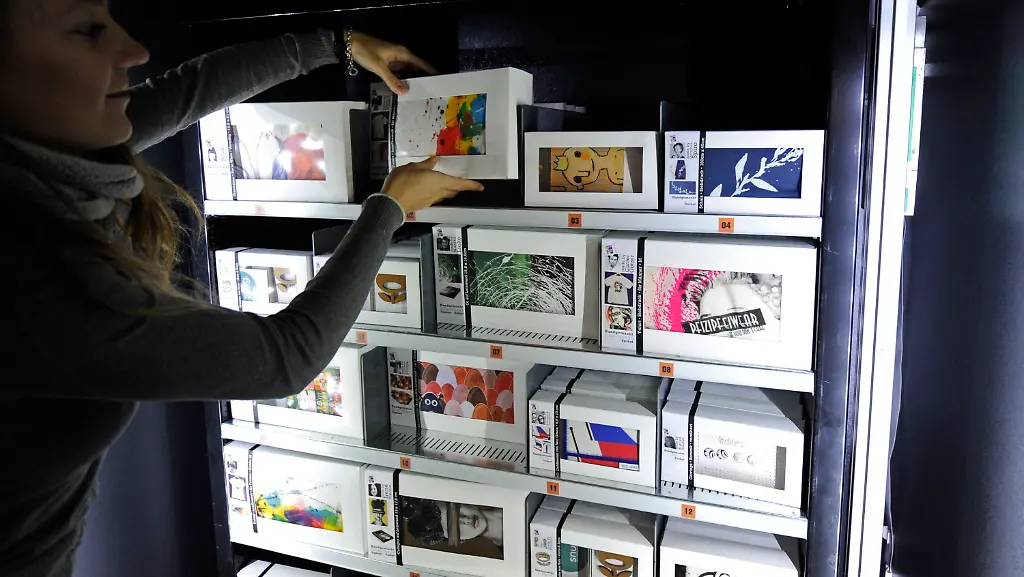 2unl1324-jpg444563680417333677