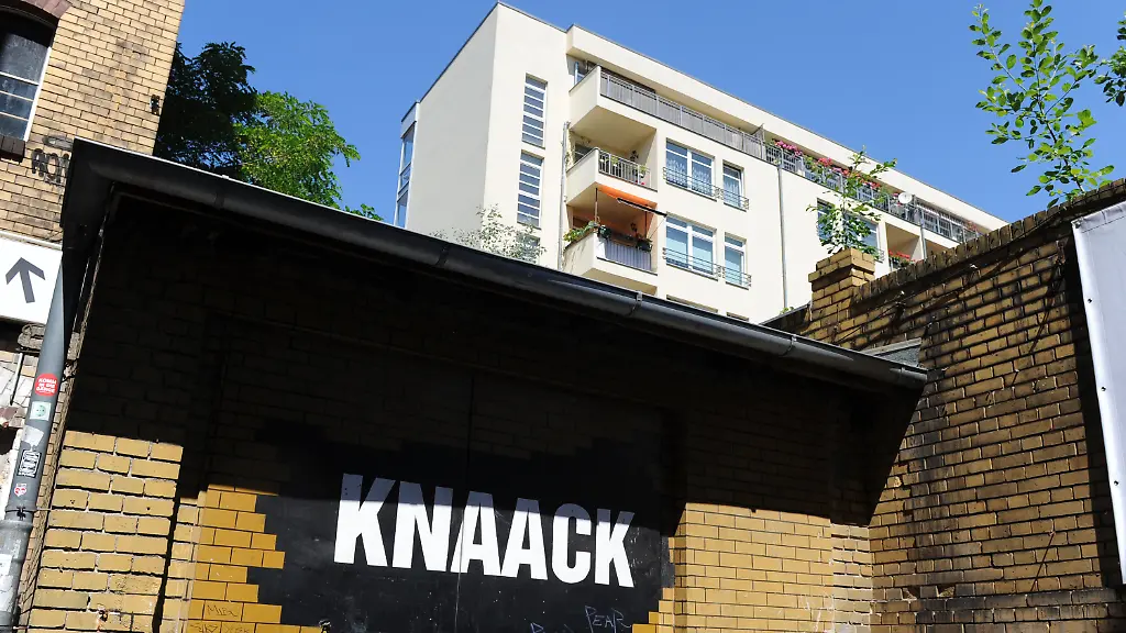 2ulo5241-jpg888865647229393715