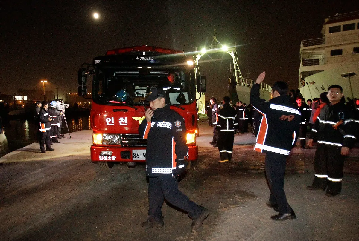 South-Korea-Koreas-Clash-LJM113-jpg302632855286909766