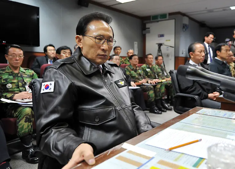 2010-11-23T143142Z-01-SEO120-RTRMDNP-3-KOREA-NORTH-JPG1540356148382186325