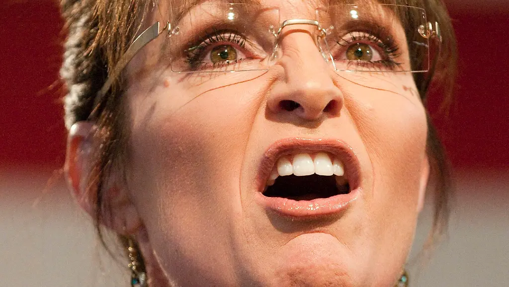 2ufl0018-jpg6440380177436591918