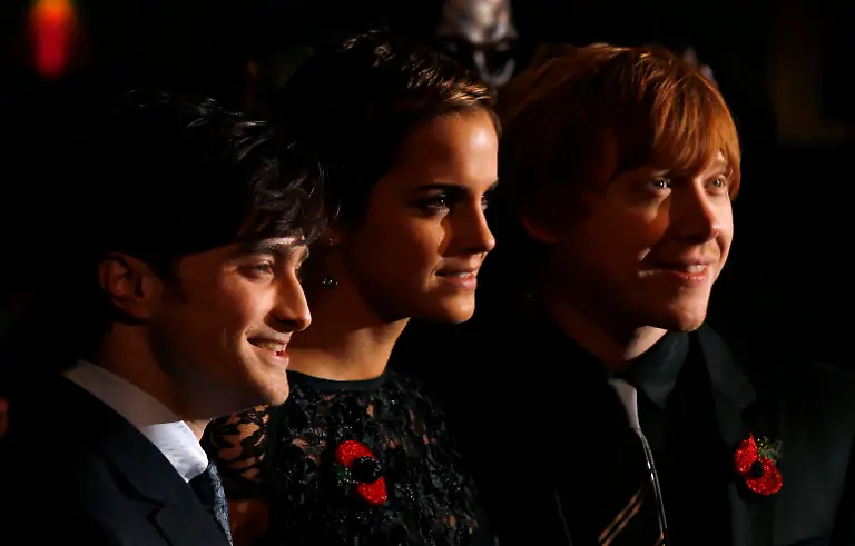 2010-11-11T203027Z-01-SWT10-RTRMDNP-3-FILM-HARRYPOTTER-JPG6520740821494663465