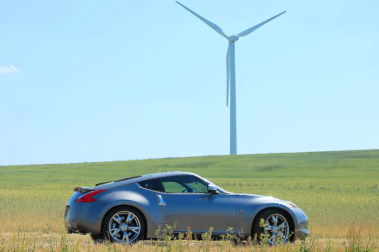 Nissan-370Z-11-07-2010-15-32-02