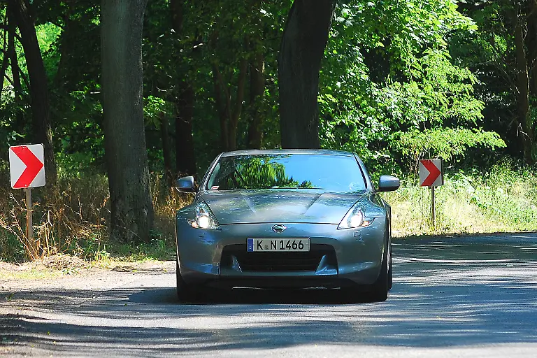 Nissan-370Z-11-07-2010-15-03-1