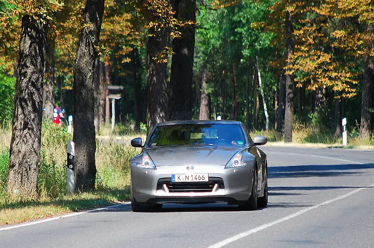 Nissan-370Z-11-07-2010-14-41-36